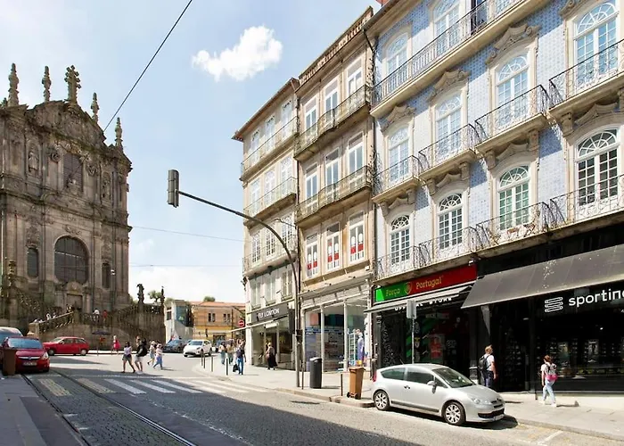 Boutique Rentals- The Clerigos W/ Patio * Porto