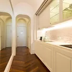 Boutique Rentals- The Clerigos W/ Patio