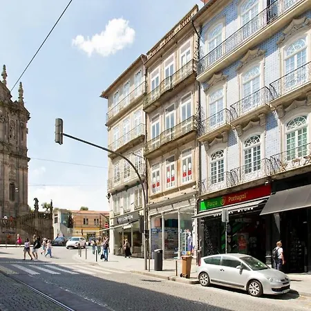 Boutique Rentals- The Clérigos W/ Patio * Oporto