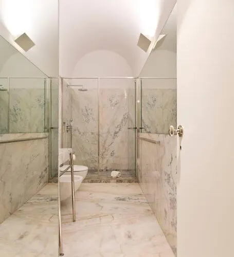 Boutique Rentals- The Clerigos W/ Patio