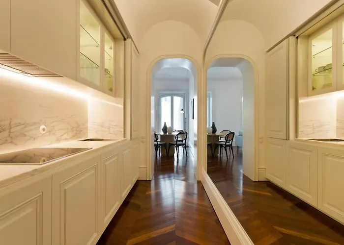 Boutique Rentals- The Clerigos W/ Patio Lejlighed