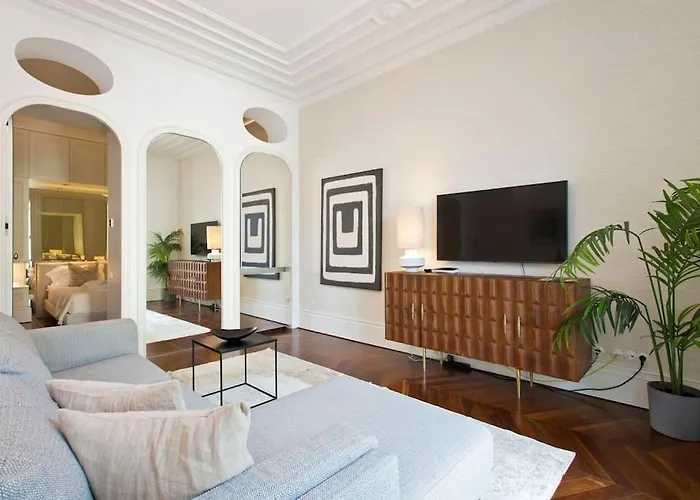 Apartamento Boutique Rentals- The Clérigos W/ Patio *