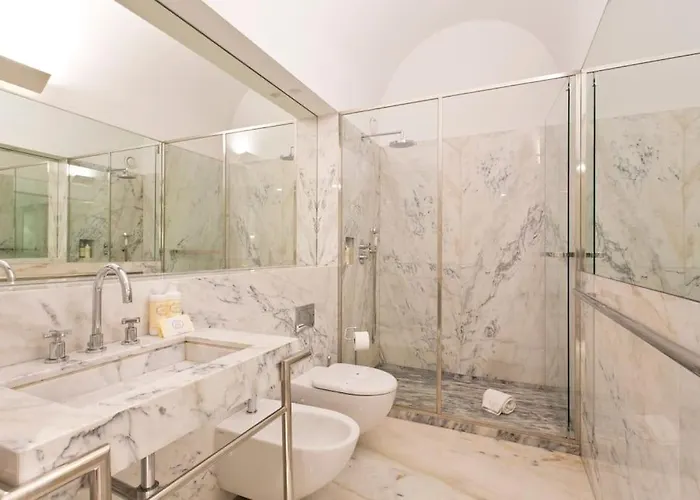 Апартаменты Boutique Rentals- The Clerigos W/ Patio *